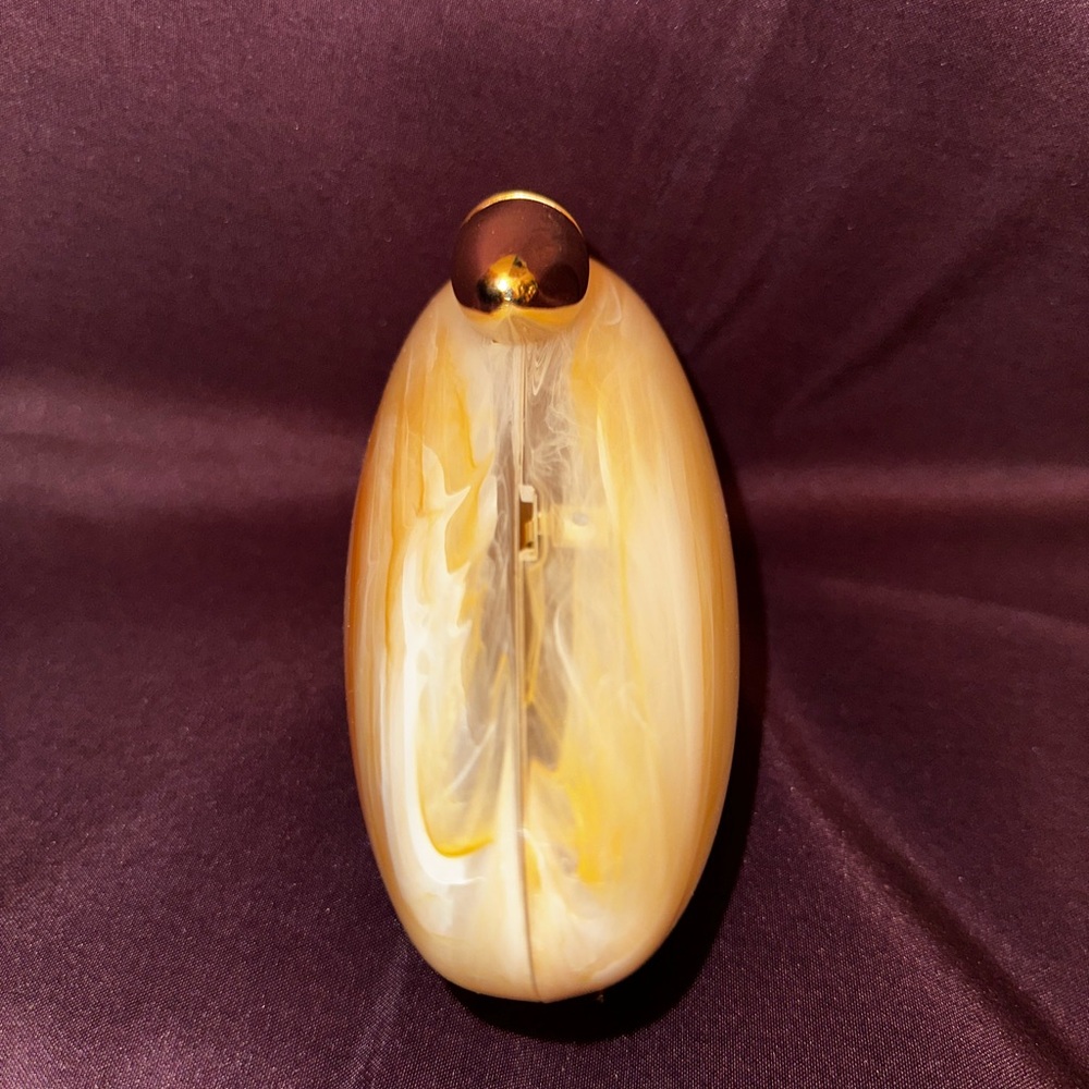 Shell clutch - Picture 2 of 6